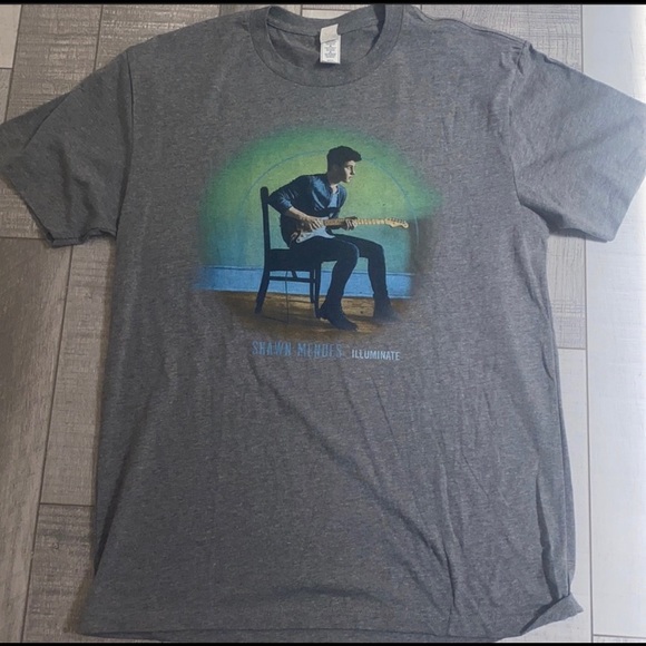 Tops - SHAWN MENDES ILLUMINATE TSHIRT